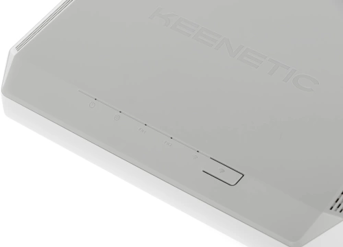 Маршрутизатор Keenetic Giant (KN-2610) (802.11n+ac 1267Mbit/2.4+5.0GHz/MU-MIMO/4x5dBi/8x1Gbit LAN/WAN/1xSFP/USB)